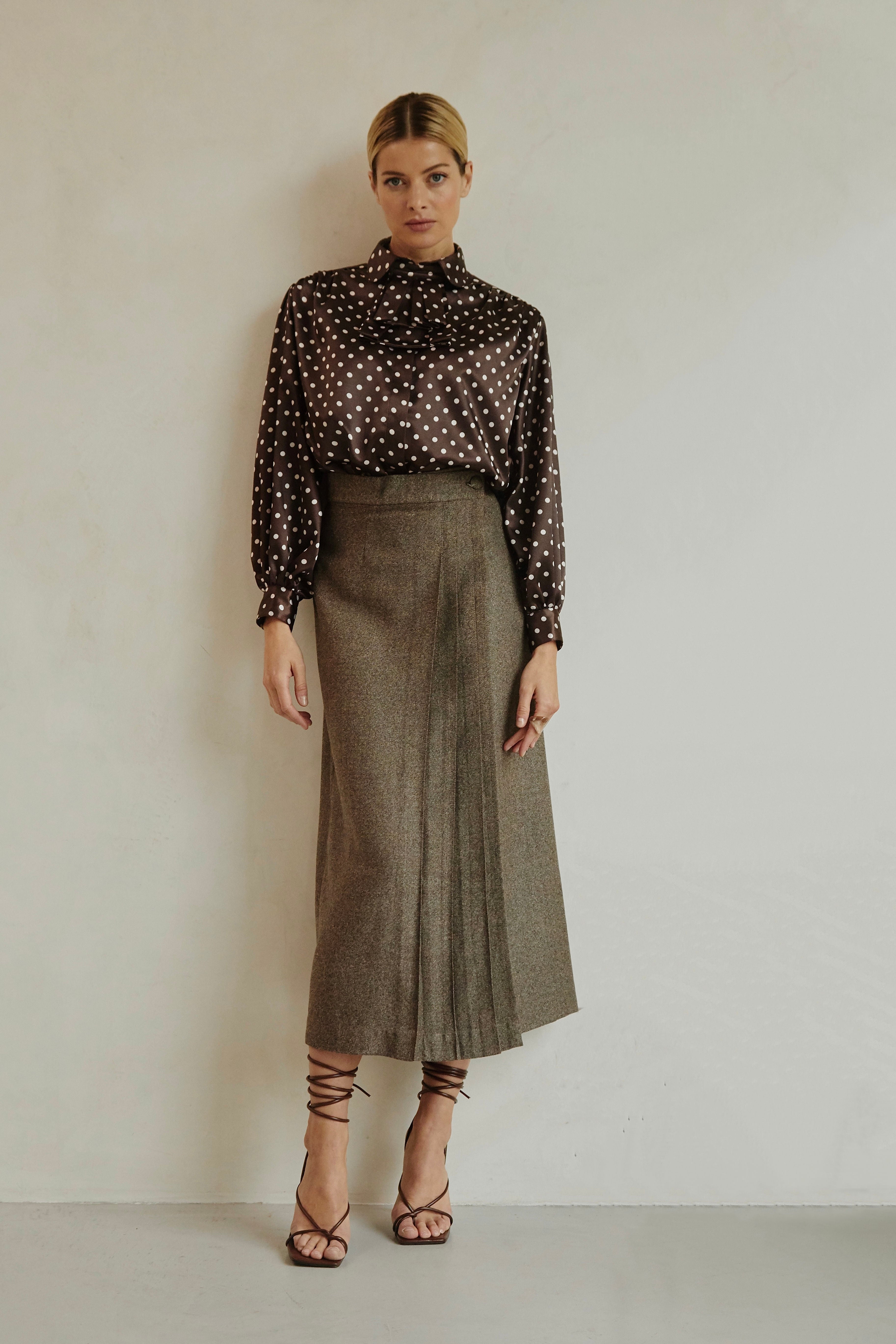 V-neck Satin herringbone Midi Dress